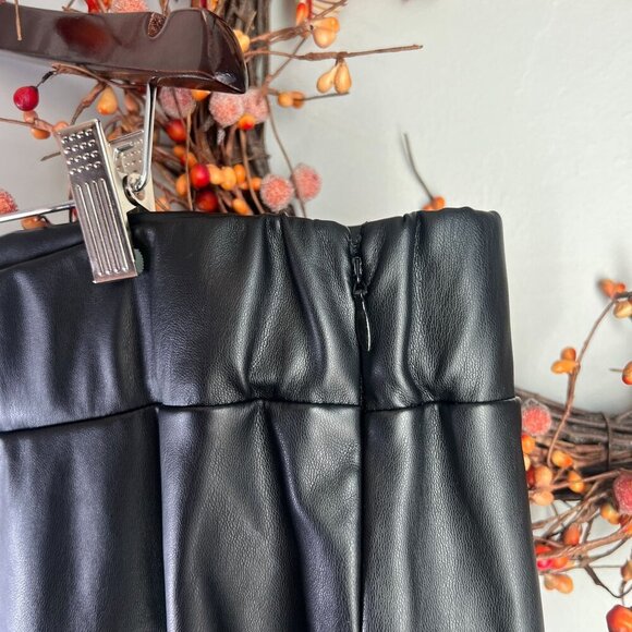 Michael Michael Kors Plus Size 3X Faux-Leather Skinny Ankle Pants - Black - Picture 4 of 12